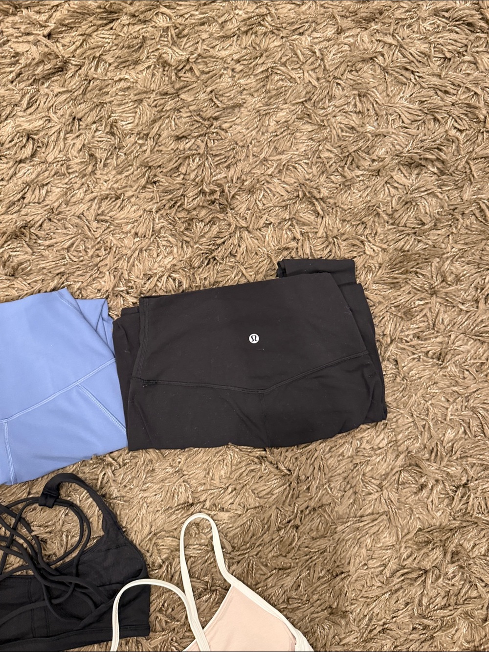 Lululemon bundle size 4 - Picture 7 of 13